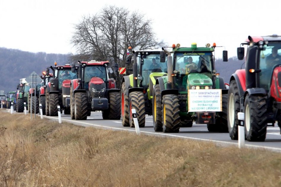V OBRAZOCH: Celoslovenský protest farmárov v Banskobystrickom kraji