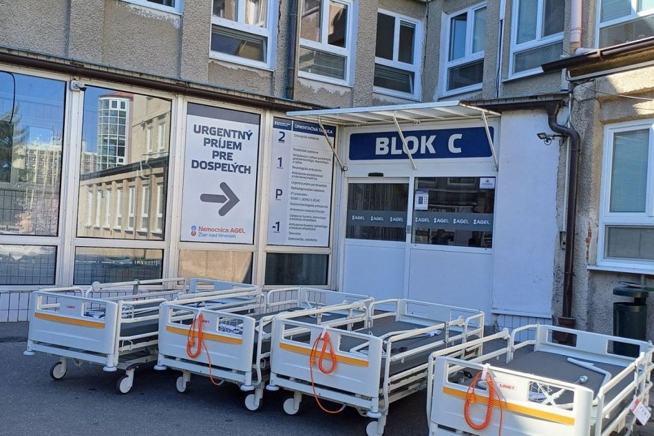 V OBRAZOCH: Nemocnica v Žiari zakúpila viac ako 100 nových lôžok