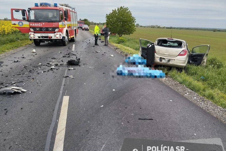 Tragická nehoda na západe Slovenska: O život prišli TRAJA ľudia