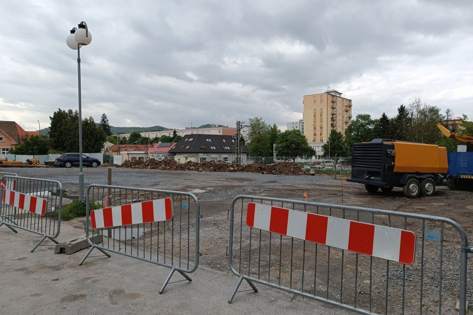 V OBRAZOCH: Zvolenská nemocnica začína s výstavbou nového pavilónu chirurgie