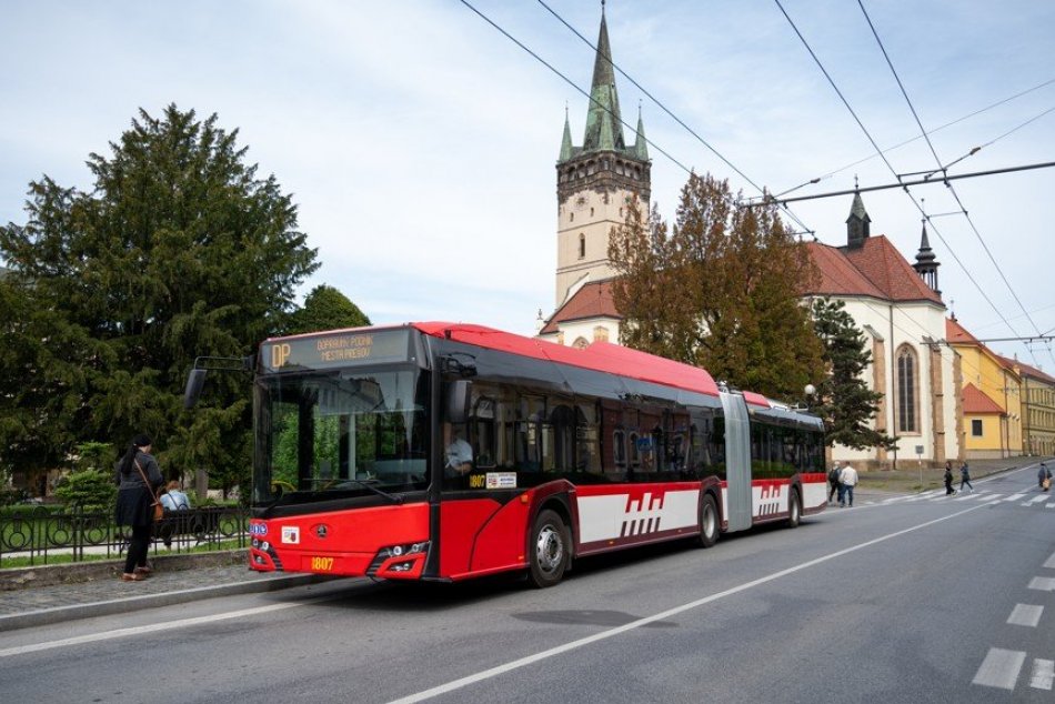 Nové parciálne trolejbusy už jazdia po prešovských cestách