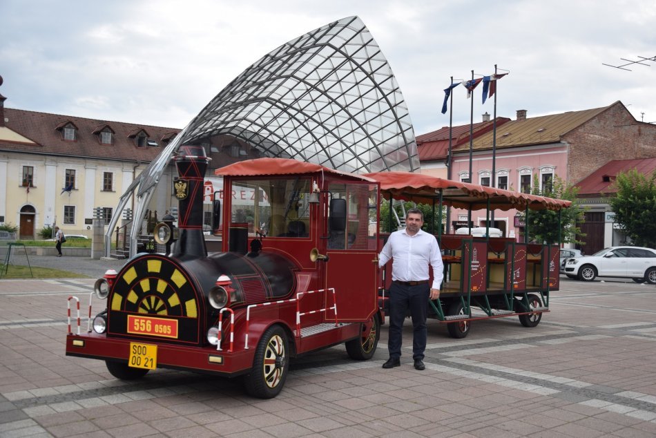 V OBRAZOCH: Turistický vláčik na Horehroní