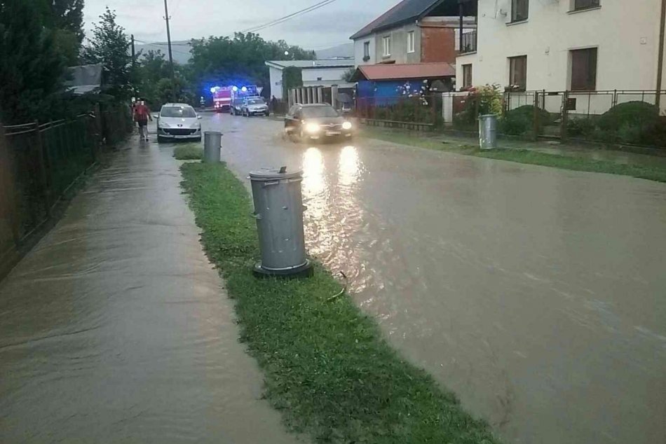 Mestá a obce zalieva voda