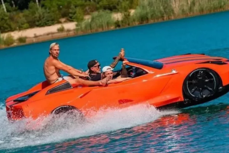 Letné dobrodružstvo, ktoré len tak nezažijete: Na vode sa dá jazdiť s Ferrari