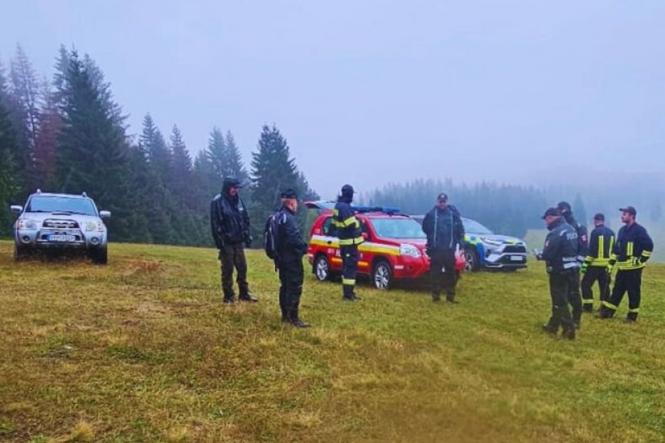 V OBRAZOCH: Polícia na Horehroní pátrala po nezvestnom hubárovi