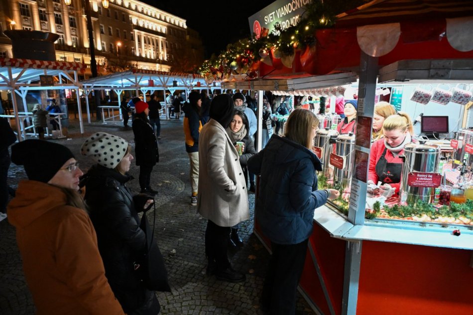 Vianočné trhy v bratislavskom Starom  Meste