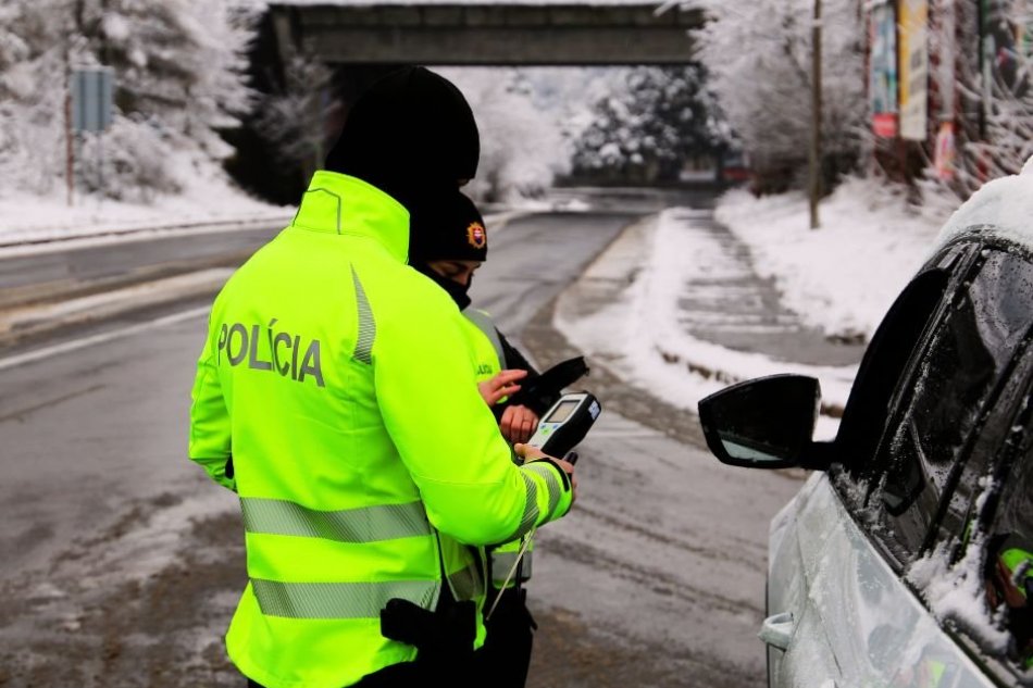 V OBRAZOCH: Počas celokrajskej akcie odhalili policajti 82 priestupkov