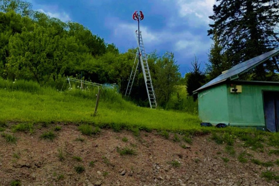 V OBRAZOCH: Zásah záchranárov po páde z rebríka