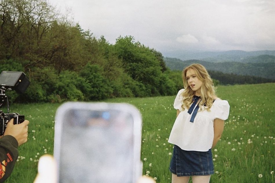 V OBRAZOCH: Sima na Zemi - Extra mile