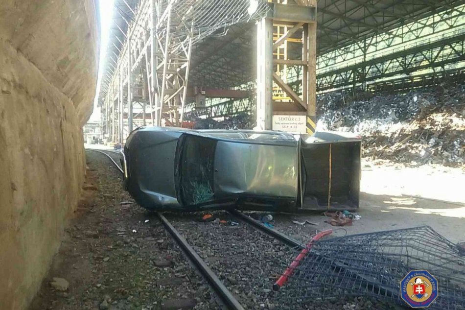 V OBRAZOCH: Nehoda v Podbrezovej