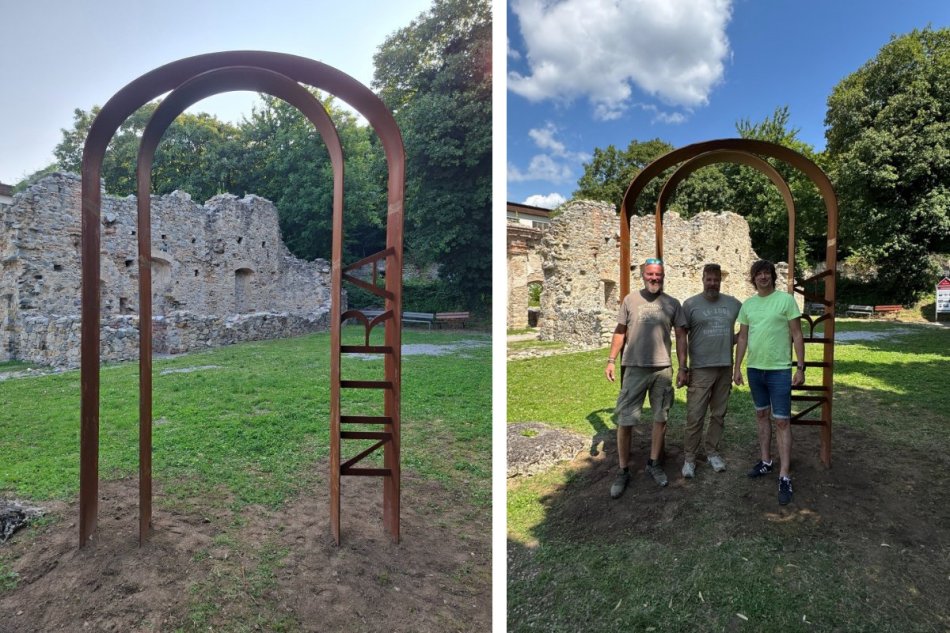 V priestoroch Zoborského kláštora osadili Fotobod