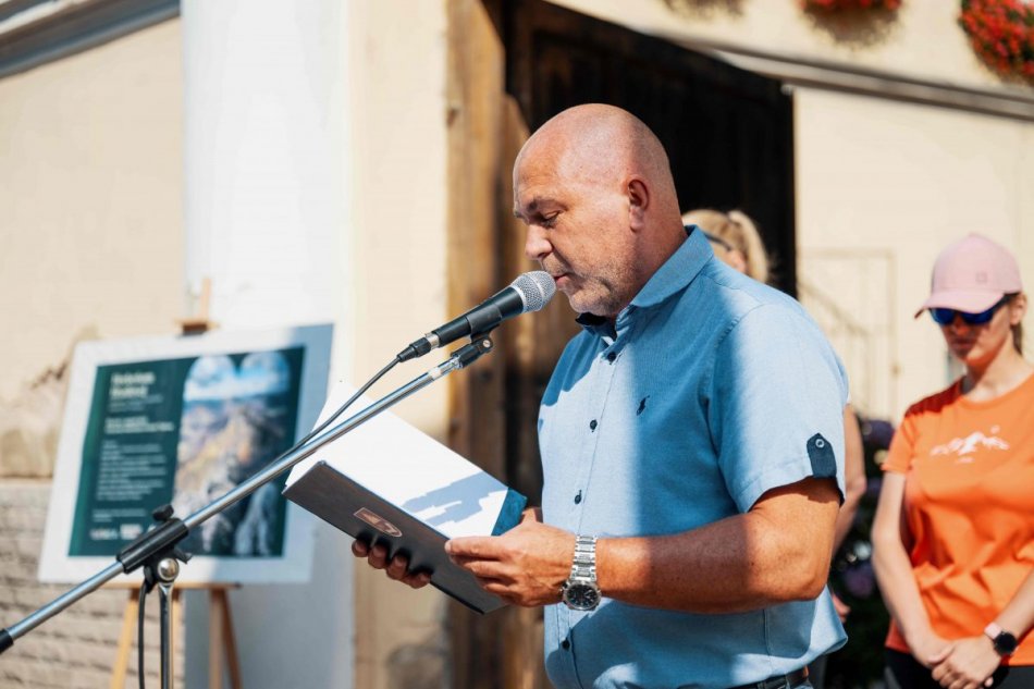 OBRAZOM: Turistický chodník na Hradovú je po obnove bezpečnejší a prístupnejší