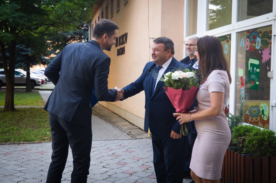 V OBRAZOCH: Deti na Gemeri už nechýbajú v škole pre lístok na autobus