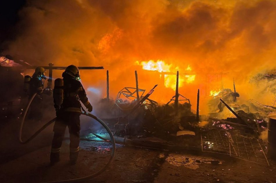 Komunitné centrum v Poprade Koľaj 22 zhorelo do tla
