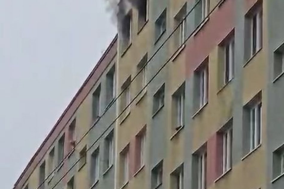 V OBRAZOCH: Požiar bytu na Poľnej ulici