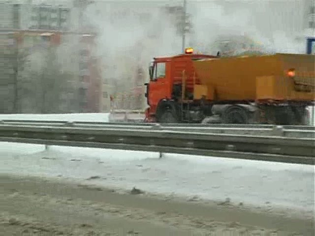 Sneženie a mráz spôsobili 10 dopravných nehôd v Nitre