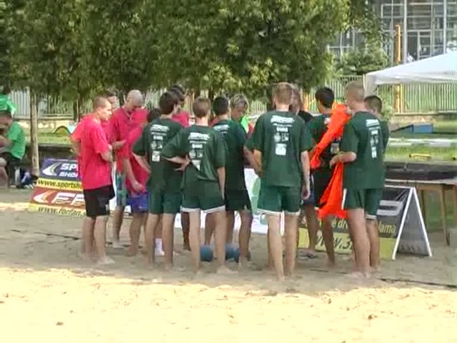 Turnaj v plážovej hádzanej: Hráčov neodradili ani horúčavy