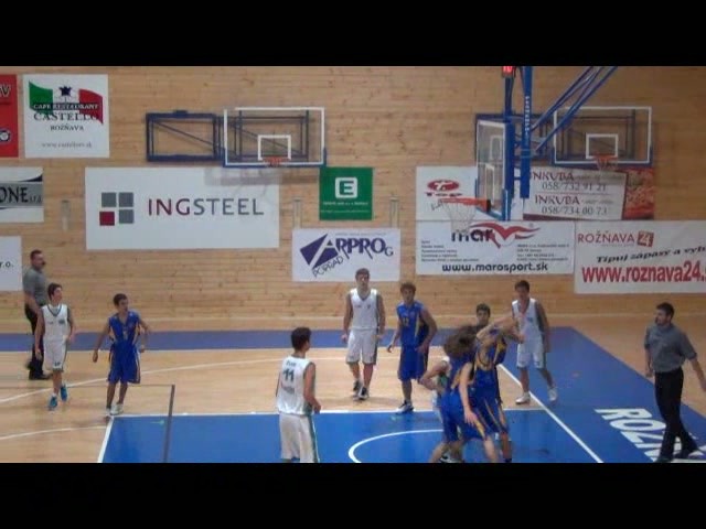 VIDEO: Kadetov hnali dopredu domáci diváci