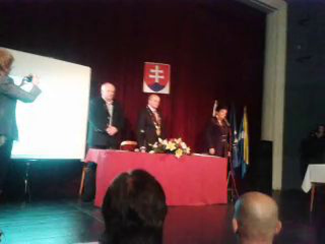 Serafína Ostrihoňová preberá primátorskú funkciu